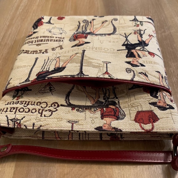 NWOT - Crossbody Bag/Purse Purchased in France - Picture 4 of 5